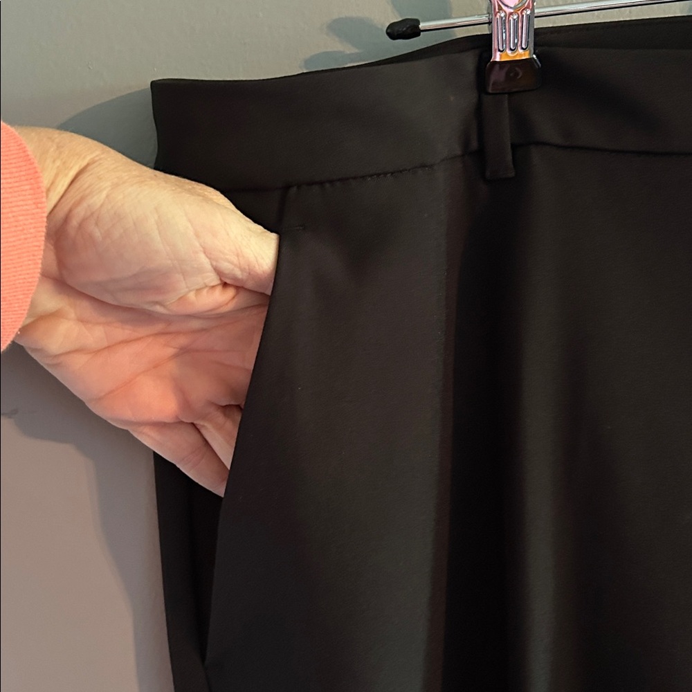 Banana Republic Sculpted Stretch Black Trousers - Picture 2 of 5
